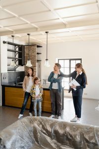 Realtor showing a house, Answering questions